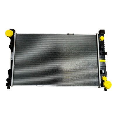 Un bon prix. 2002-2004 Année Pièces automobiles Radiateur en aluminium pour Mercedes-Benz W203 A209 C209 3513408 en ligne