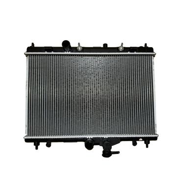Un bon prix. 21460-ED500 OE NO. Système de refroidissement de pièces automobiles Radiateur en aluminium pour Nissan Sylphy Tiida en ligne