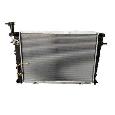 Un bon prix. 253102E870 Parties automobiles Système de refroidissement de voiture Radiateur en aluminium pour Hyundai TUCSON RC00310 en ligne
