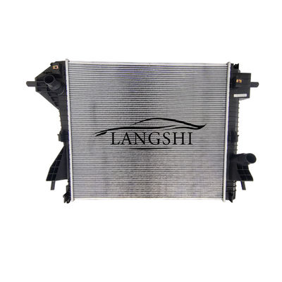 Un bon prix. Radiateur automobile en aluminium de la série F F550SD 6.8 7C3Z8005F 7C3Z8005D pour Ford 2005-2010 en ligne